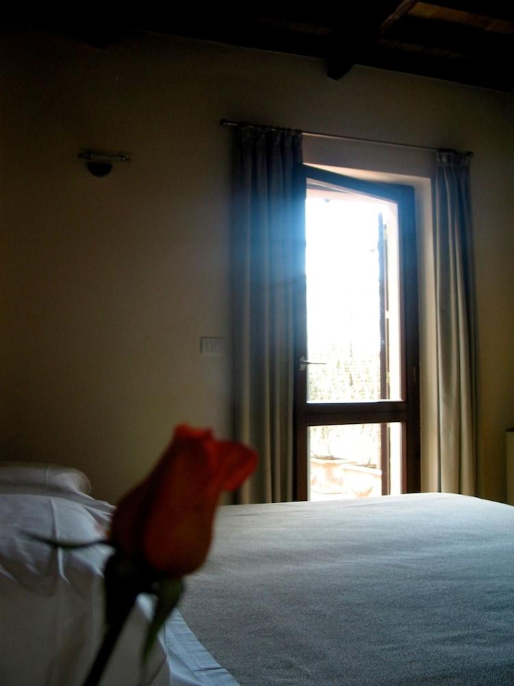 Casa Mancia Hotel Foligno Buitenkant foto