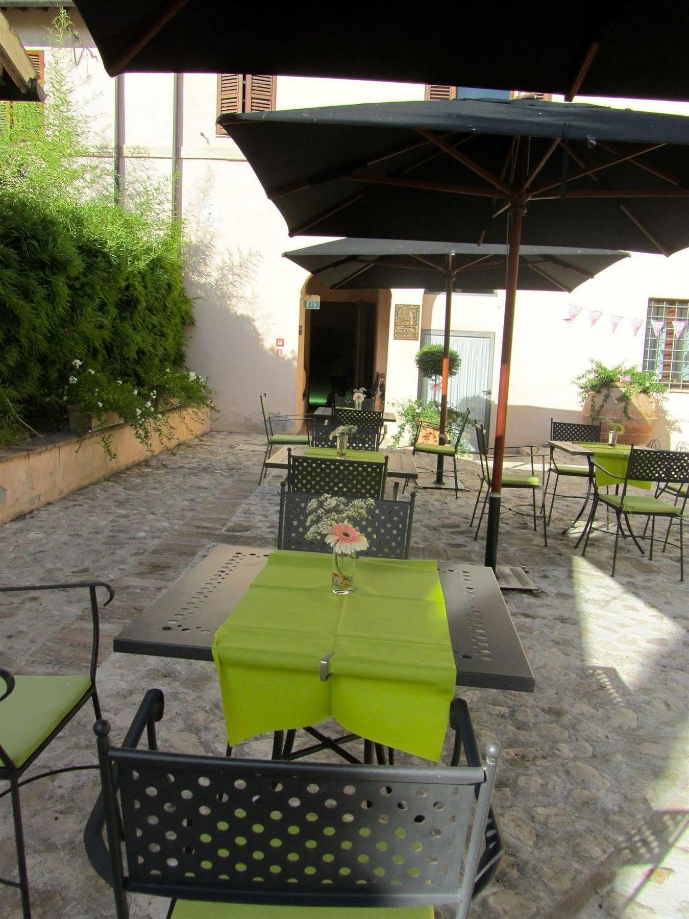Casa Mancia Hotel Foligno Buitenkant foto